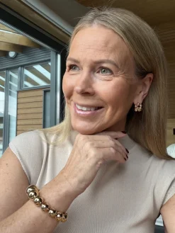 Bead käsikoru; kulta