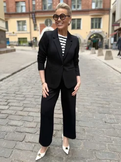 Cu Buka housut; musta