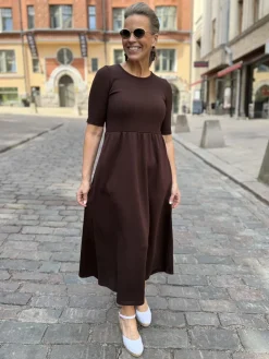 Cu Hilde Chabrina midimekko; suklaanruskea
