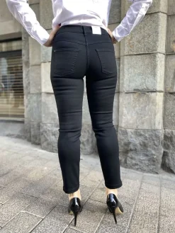Dream chic nilkkafarkut; Musta