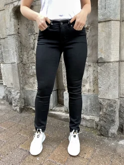 Dream skinny farkut; Musta