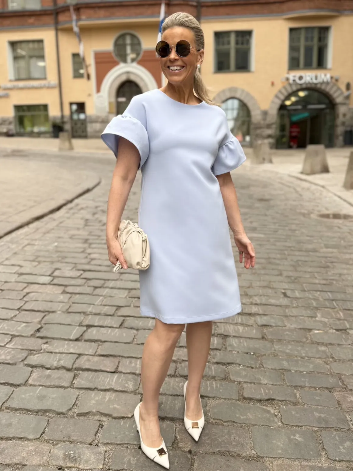 DW Charlotte fyrryhihoilla; vaaleansininen