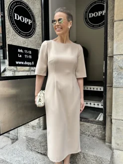 DW Julia midimekko; beige