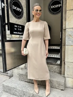 DW Julia midimekko; beige