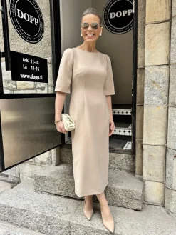 DW Julia midimekko; beige