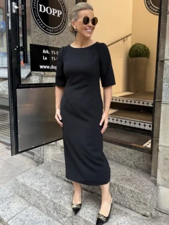 DW Julia midimekko; musta