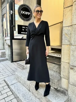 DW Wilhelmina midimekko; musta