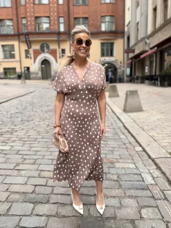 HENRI V-AUKKOINEN MEKKO; nougat pallo