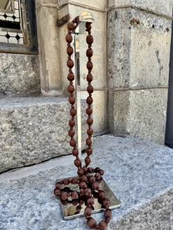 Kangashelmet; ruskeat