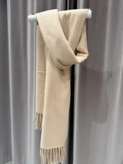 Pipaluk Pasmiina huivi; ruusubeige